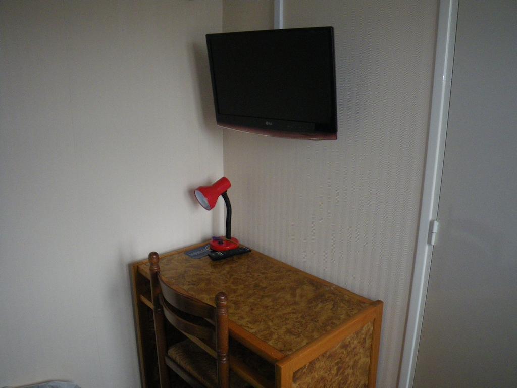 Hotel Tgv Quimper Quarto foto